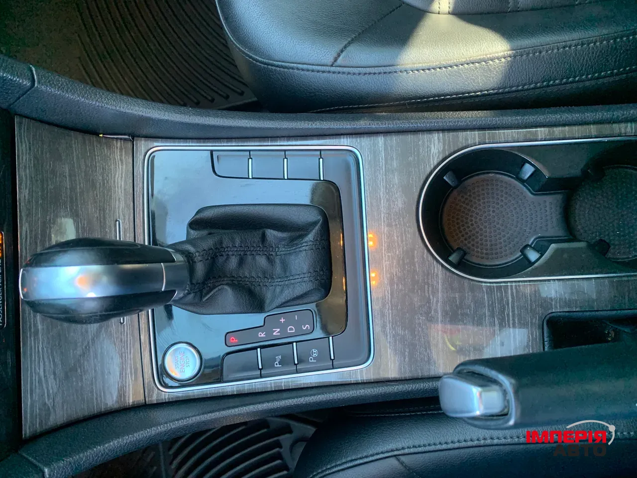 Volkswagen Passat (North America and China) - фото 32