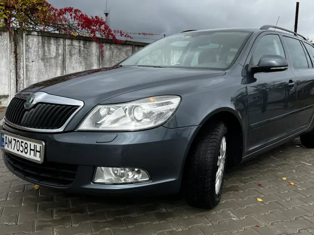 Skoda Octavia - фото 2