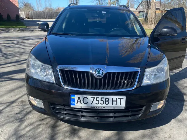 Skoda Octavia - фото 2