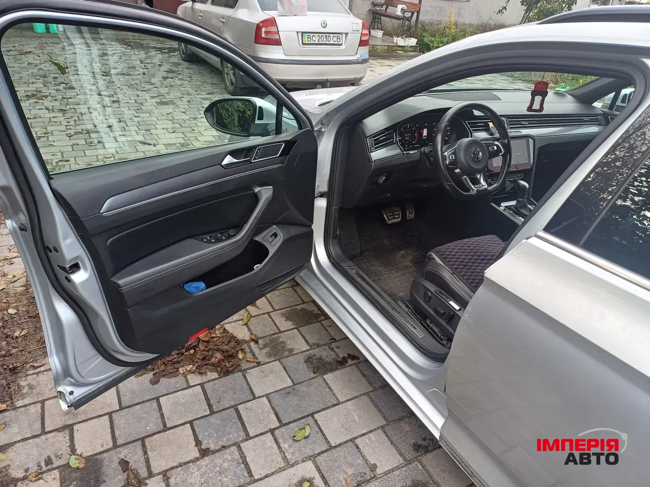 Volkswagen Passat - фото 24