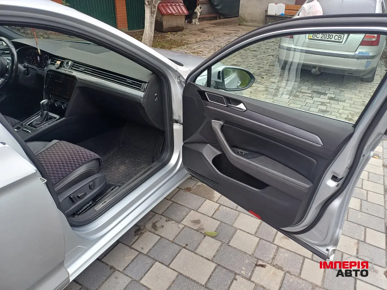 Volkswagen Passat - фото 12