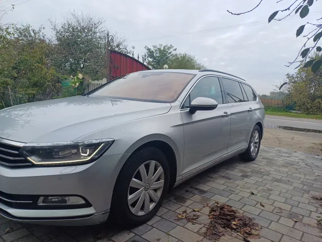 Volkswagen Passat - фото 3
