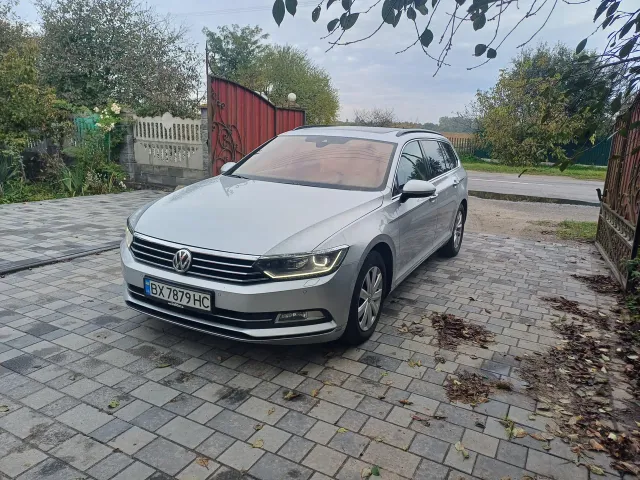 Volkswagen Passat - фото 2