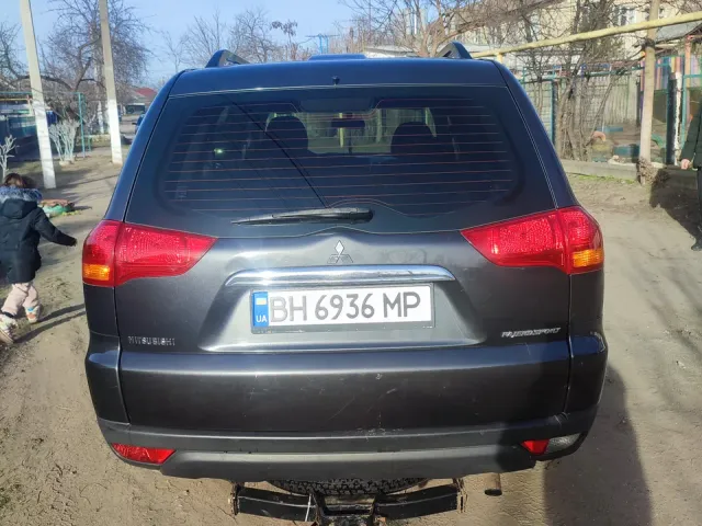 Mitsubishi Pajero Sport - фото 3