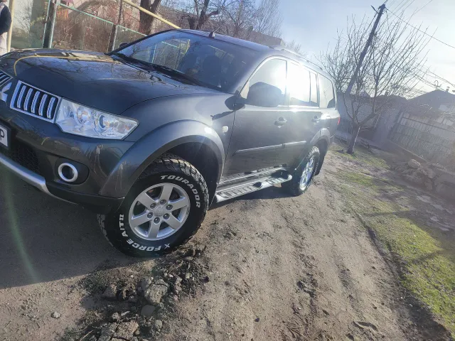 Mitsubishi Pajero Sport - фото 4