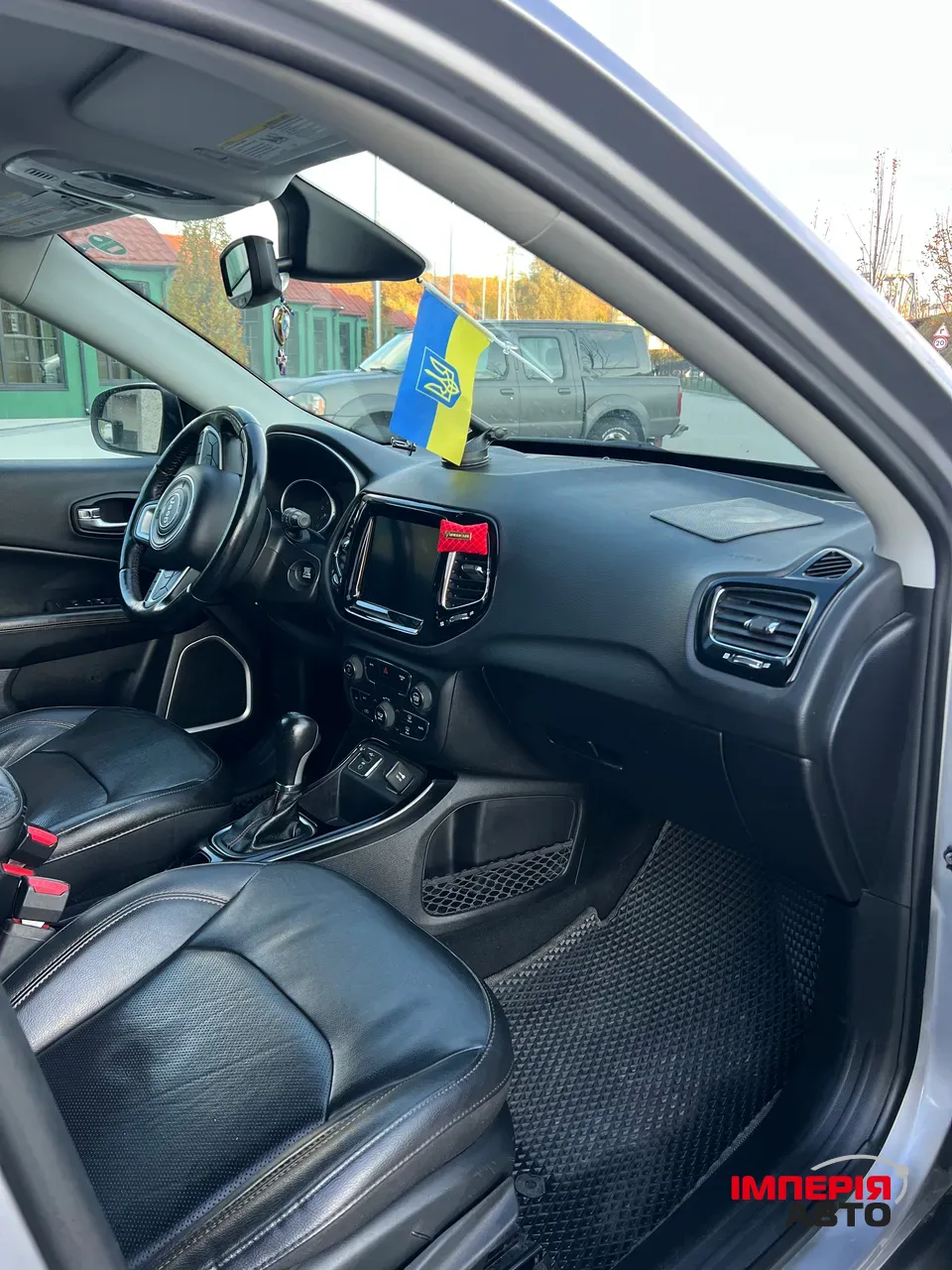 Jeep Compass - фото 9
