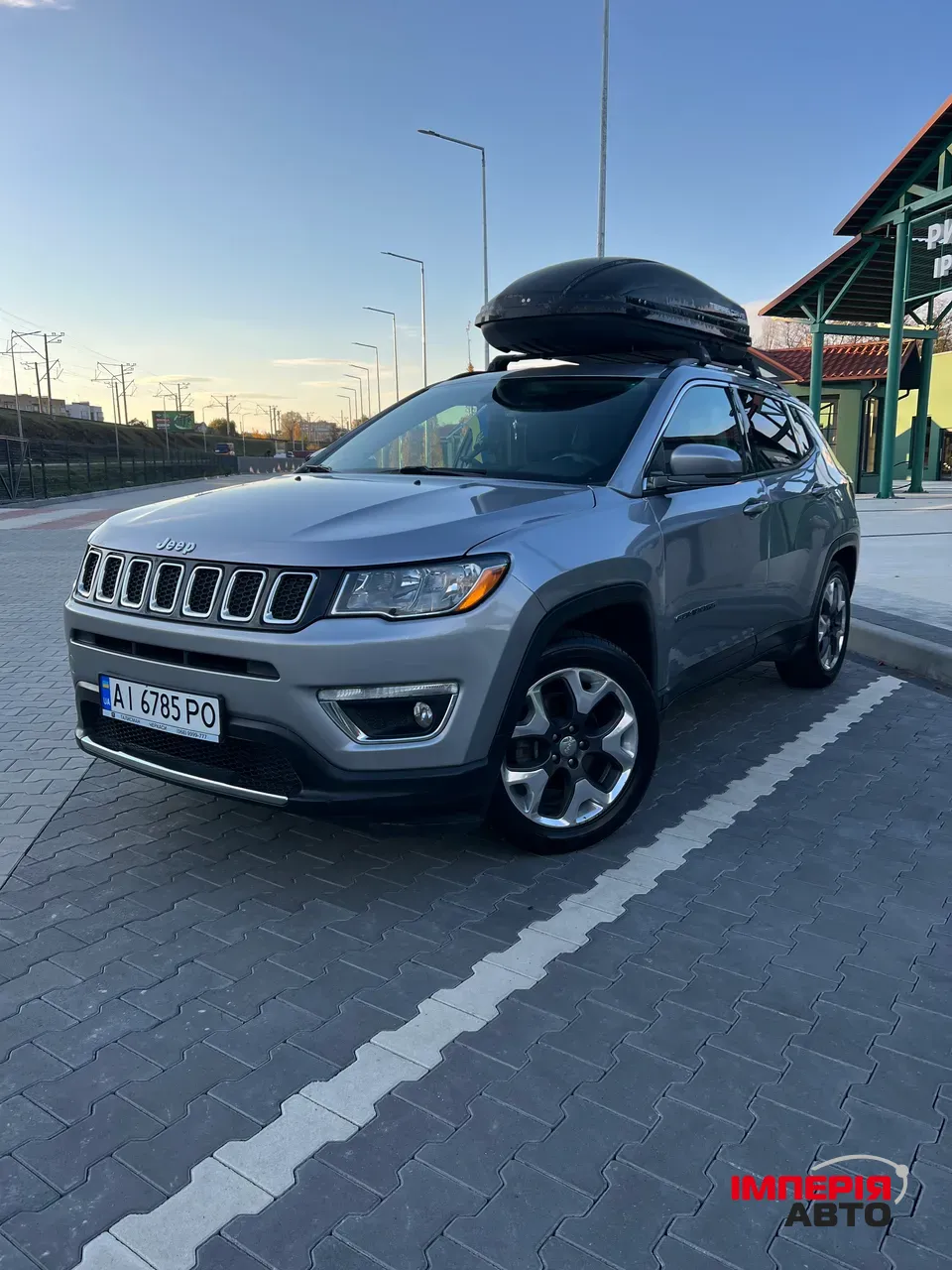 Jeep Compass - фото 1