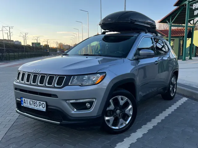Jeep Compass - фото 1