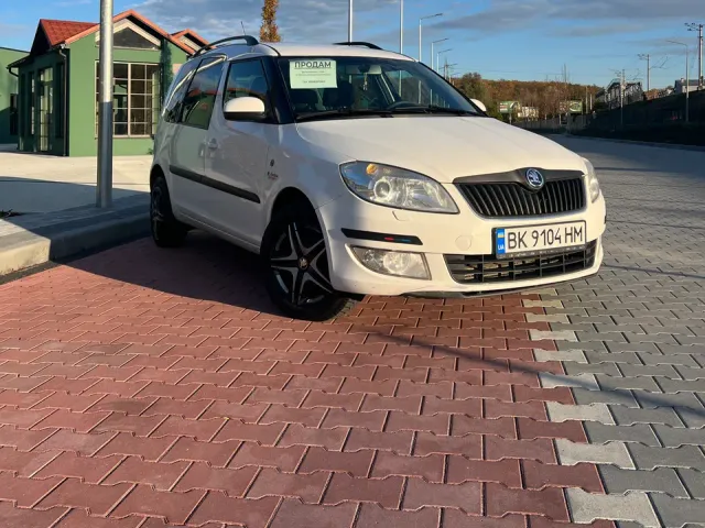 Skoda Roomster - фото 1