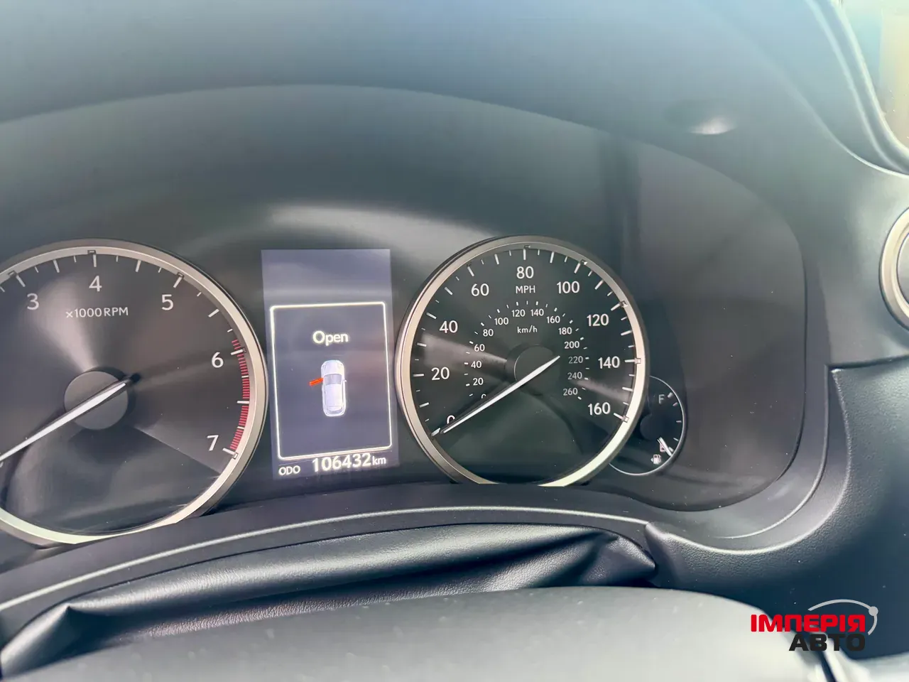 Lexus NX - фото 10