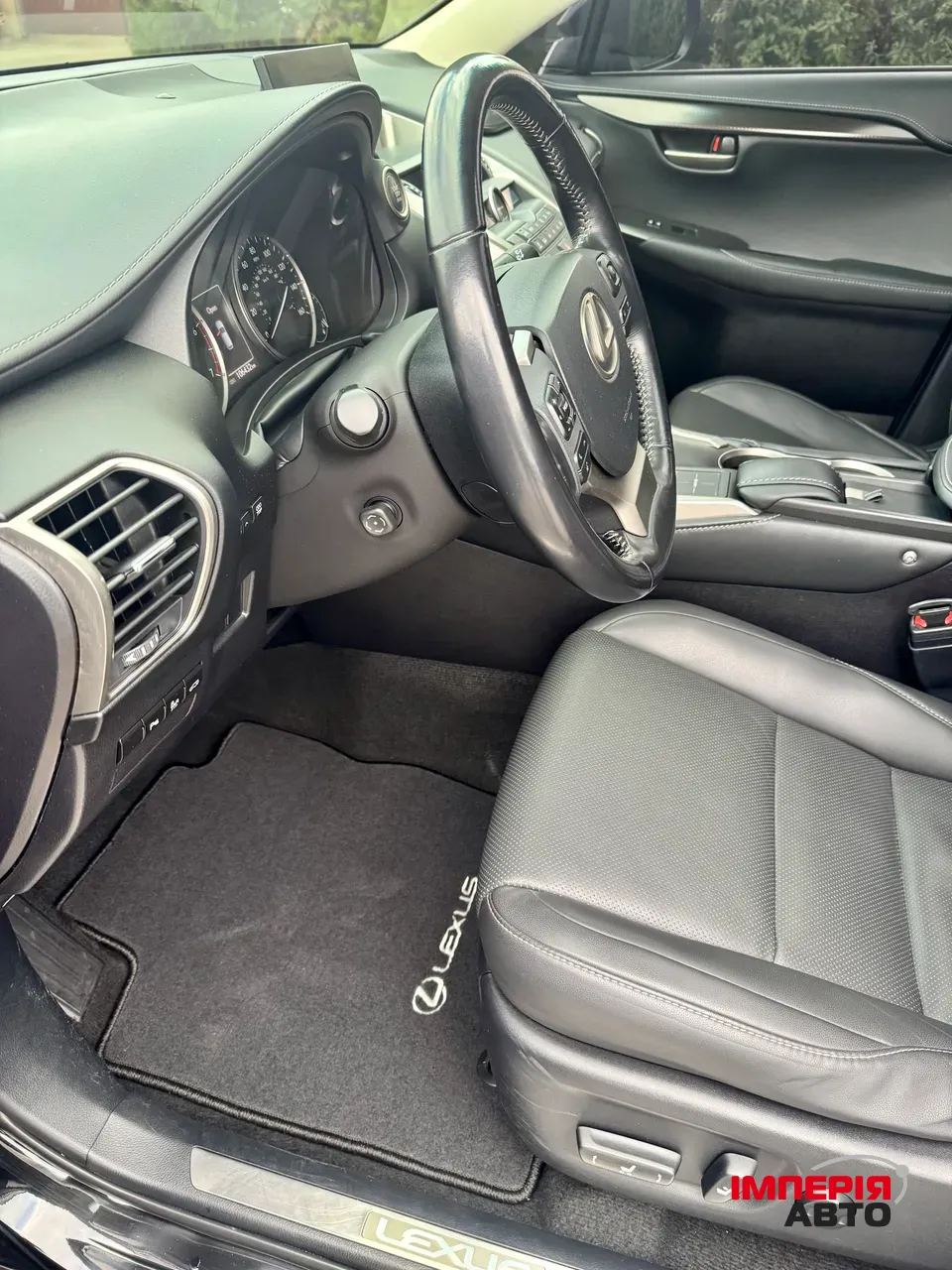 Lexus NX - фото 27