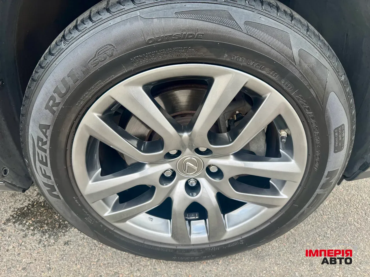 Lexus NX - фото 8