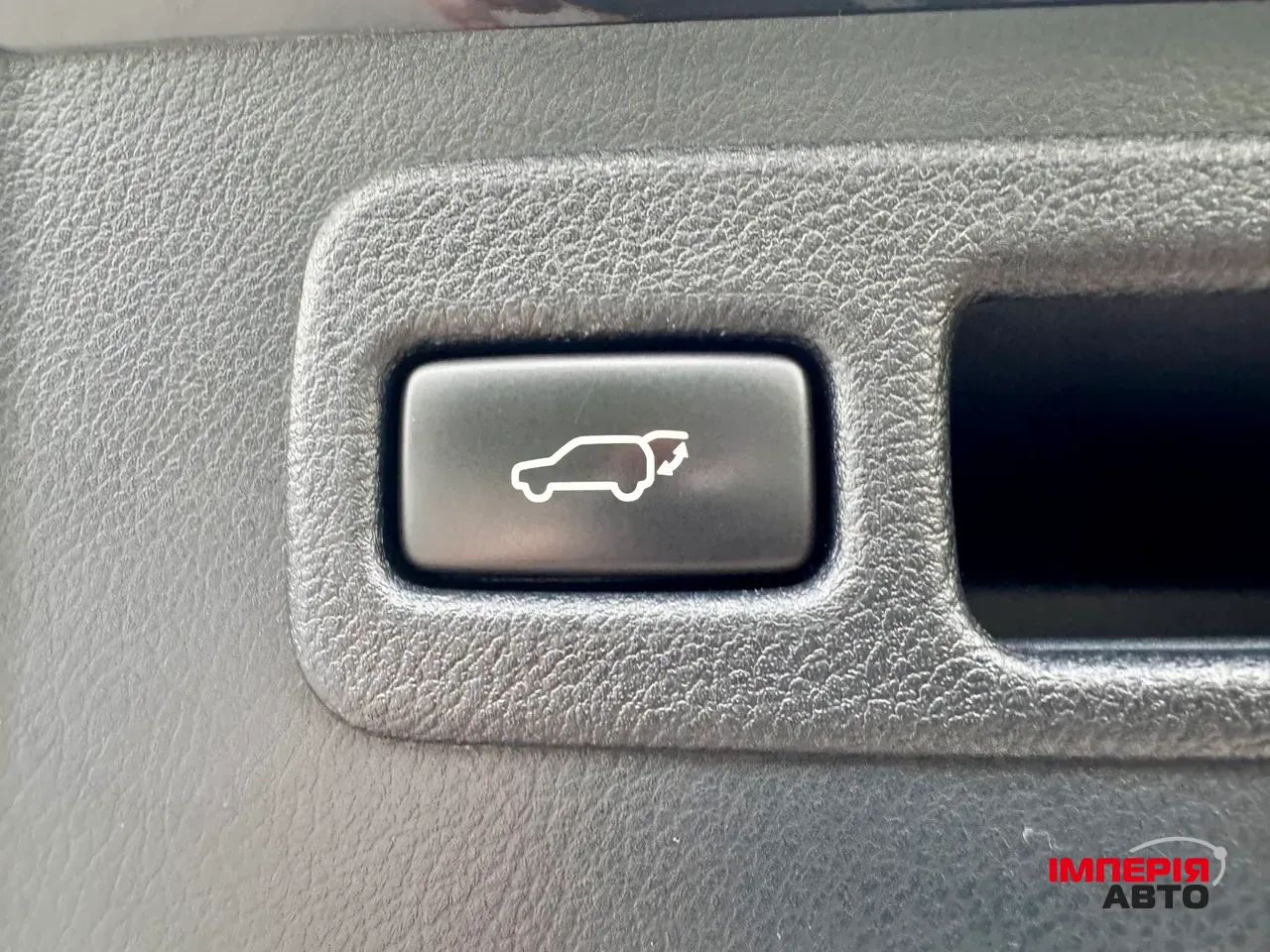 Lexus NX - фото 16