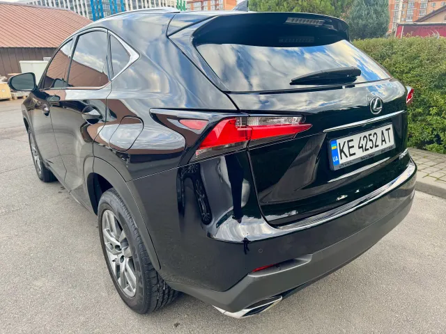 Lexus NX - фото 5