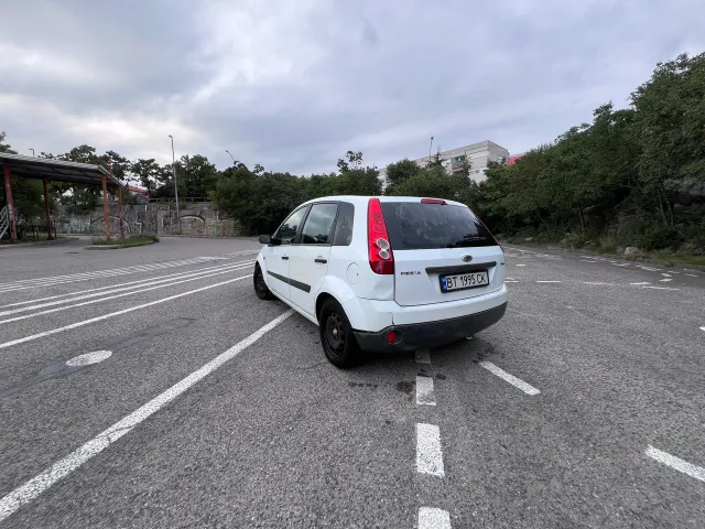 Ford Fiesta - фото 4