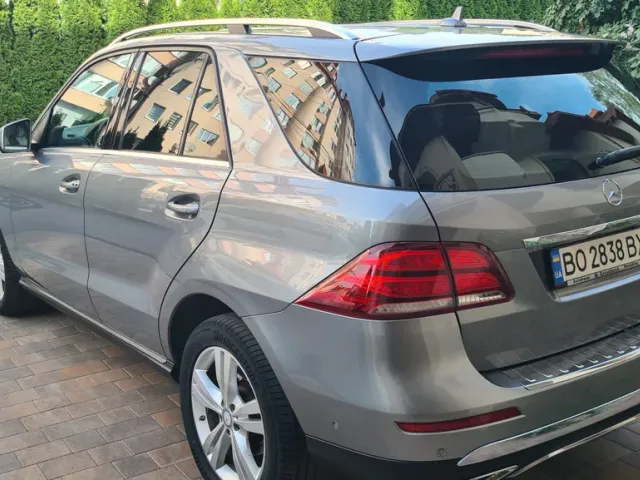 Mercedes-Benz GLE - фото 5