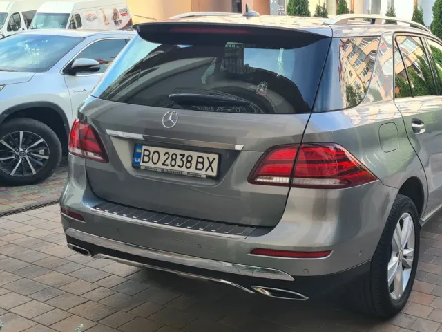 Mercedes-Benz GLE - фото 4