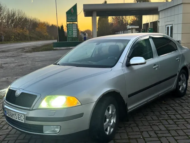 Skoda Octavia - фото 1
