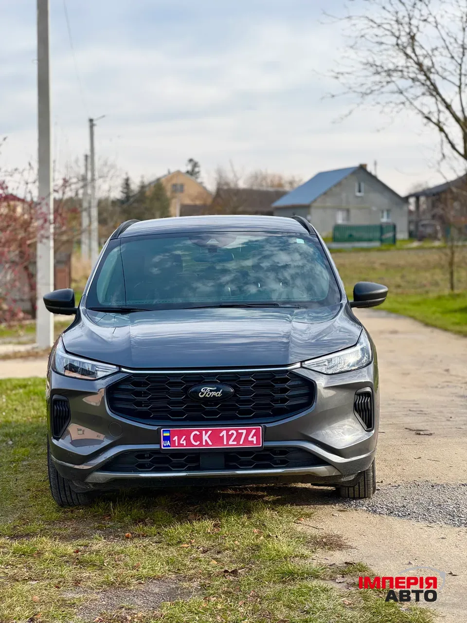 Ford Escape - фото 1