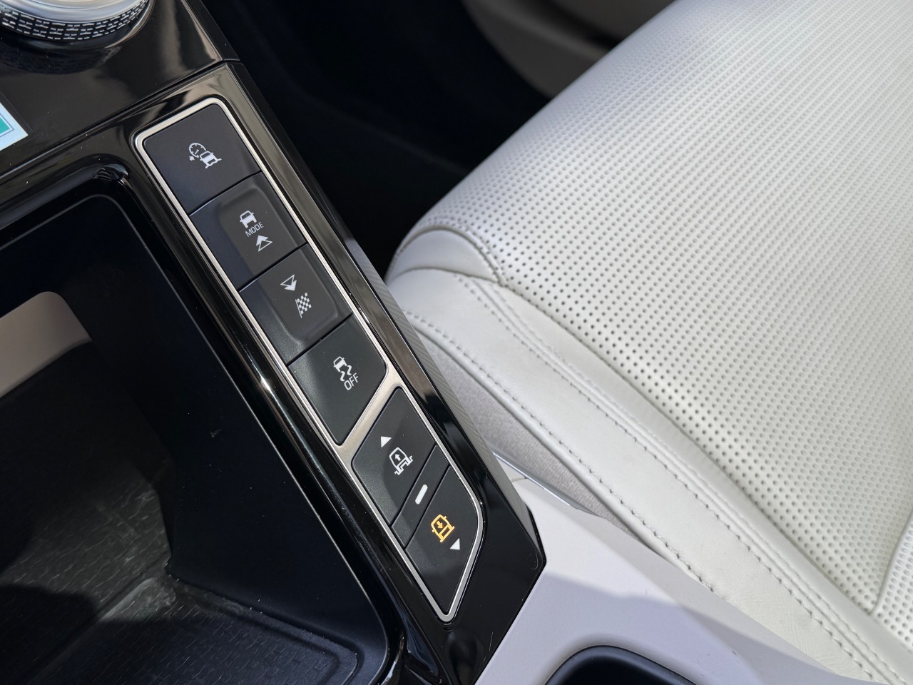 Jaguar I-Pace - фото 16