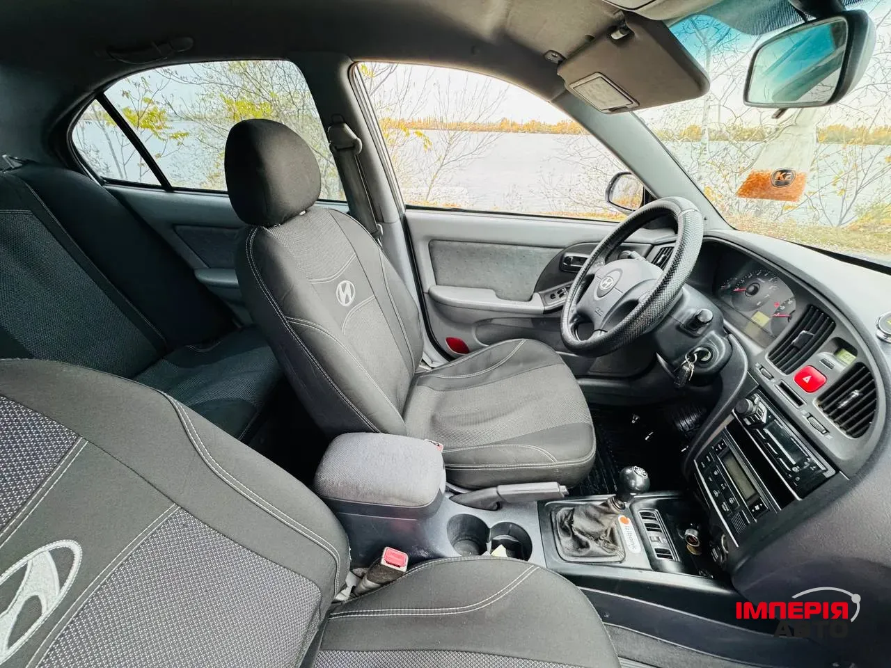 Hyundai Elantra - фото 2