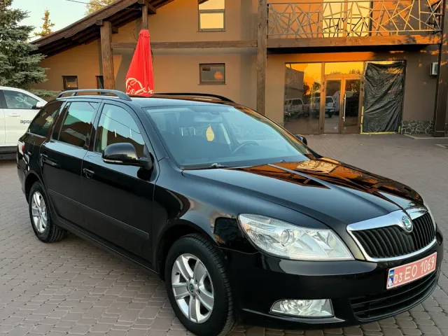Skoda Octavia - фото 1