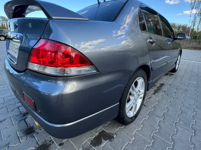 Mitsubishi Lancer - фото 5