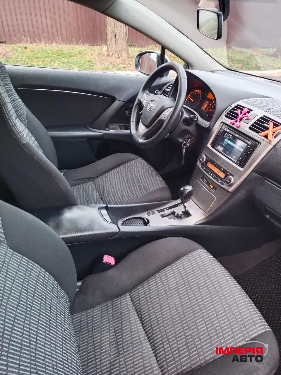 Toyota Avensis - фото 10