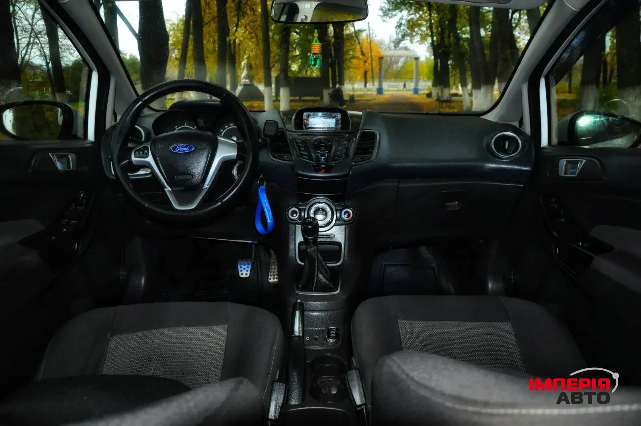 Ford Fiesta - фото 8