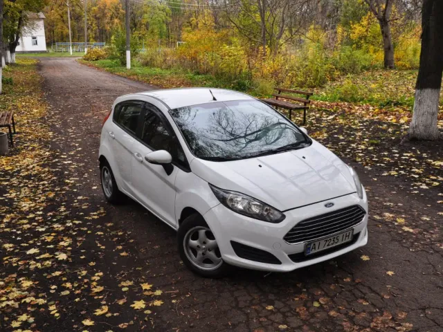 Ford Fiesta - фото 2