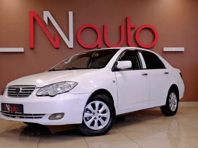 BYD F3 - фото 1