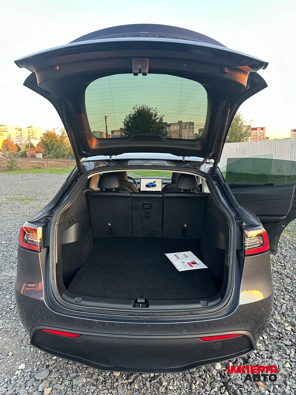 Tesla Model Y - фото 15