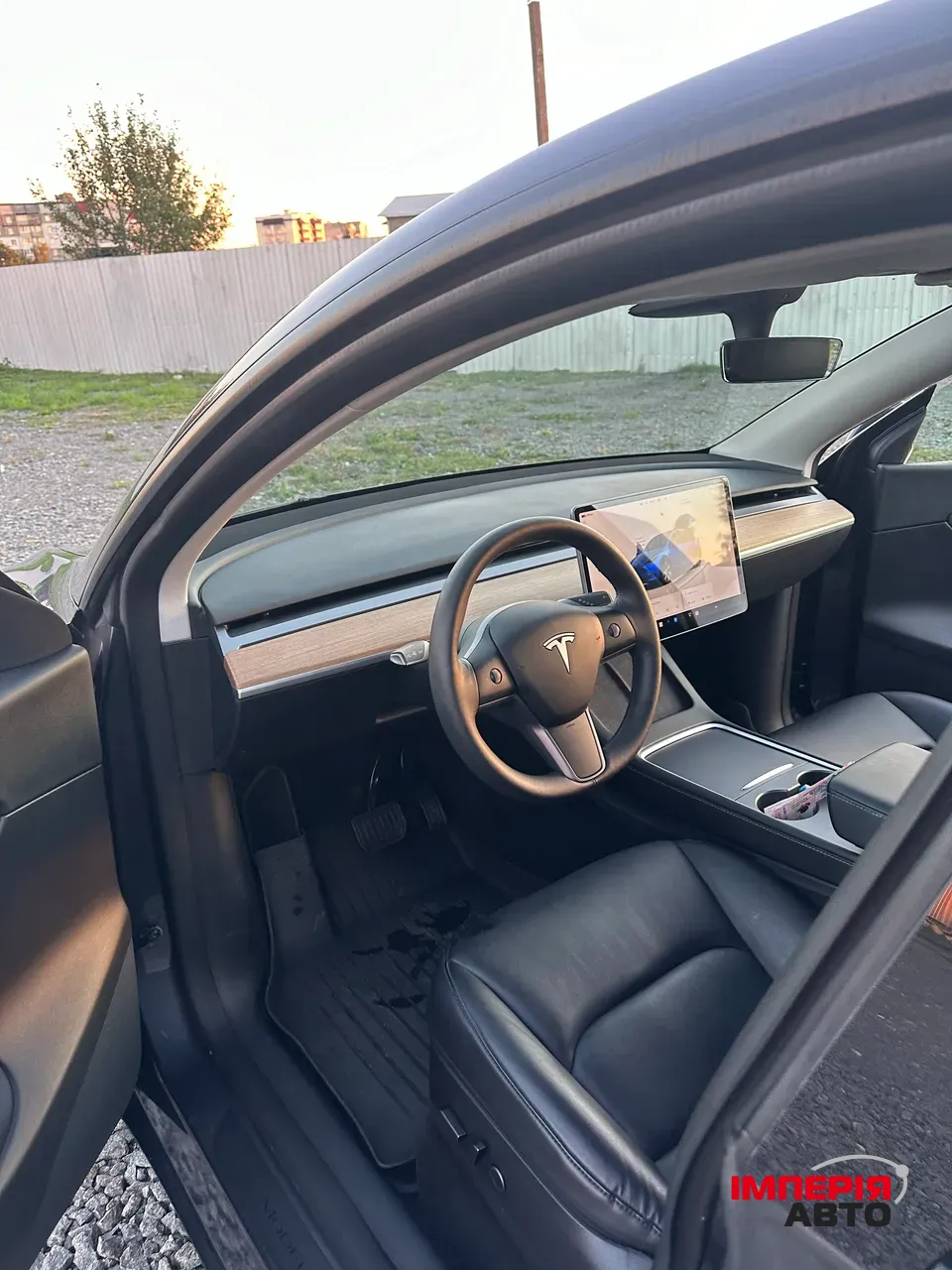 Tesla Model Y - фото 16