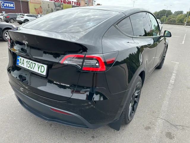 Tesla Model Y - фото 2
