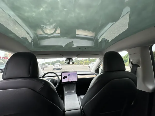 Tesla Model Y - фото 5