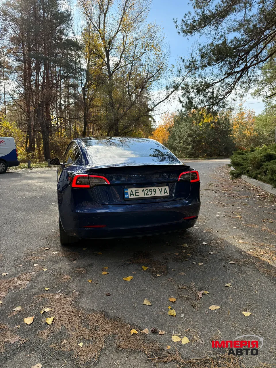 Tesla Model 3 - фото 4