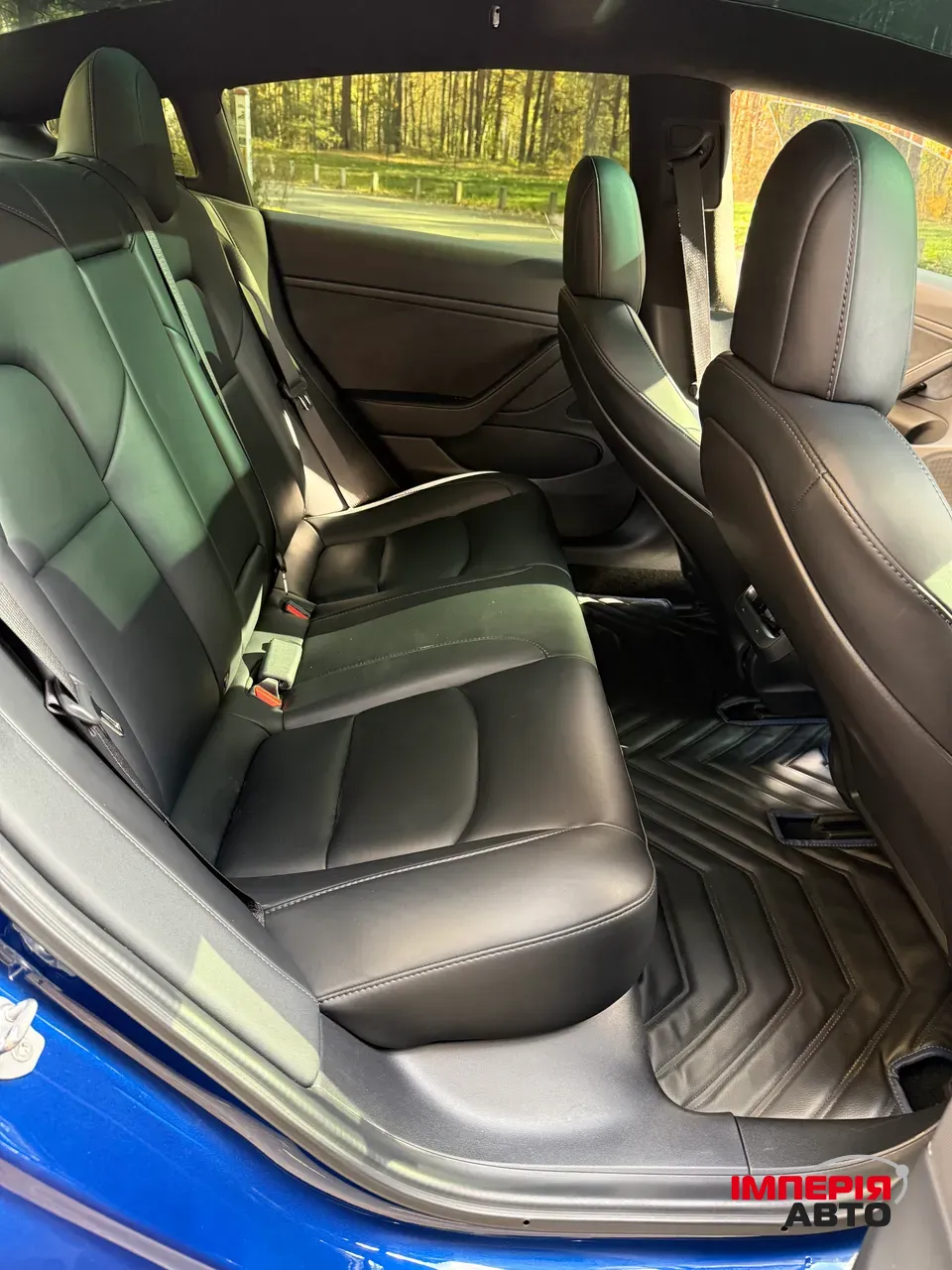 Tesla Model 3 - фото 10