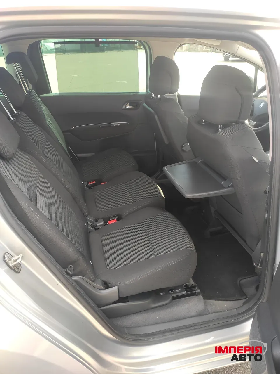 Peugeot 5008 - фото 9