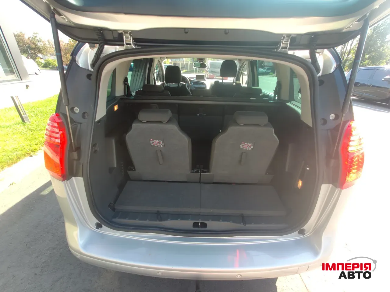 Peugeot 5008 - фото 6