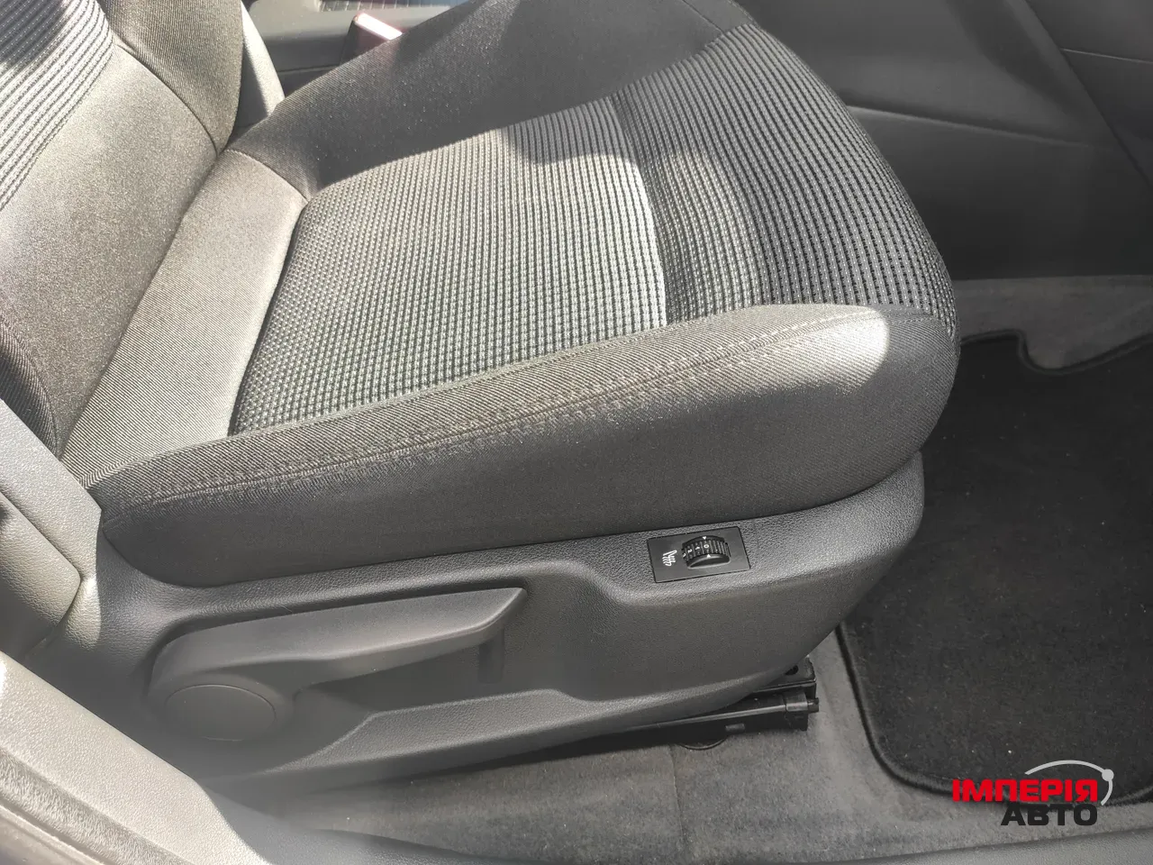 Peugeot 5008 - фото 12