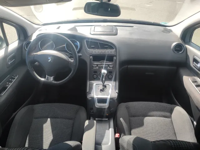 Peugeot 5008 - фото 5
