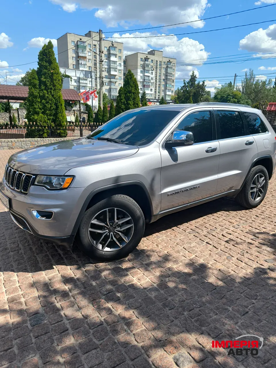 Jeep Grand Cherokee - фото 3