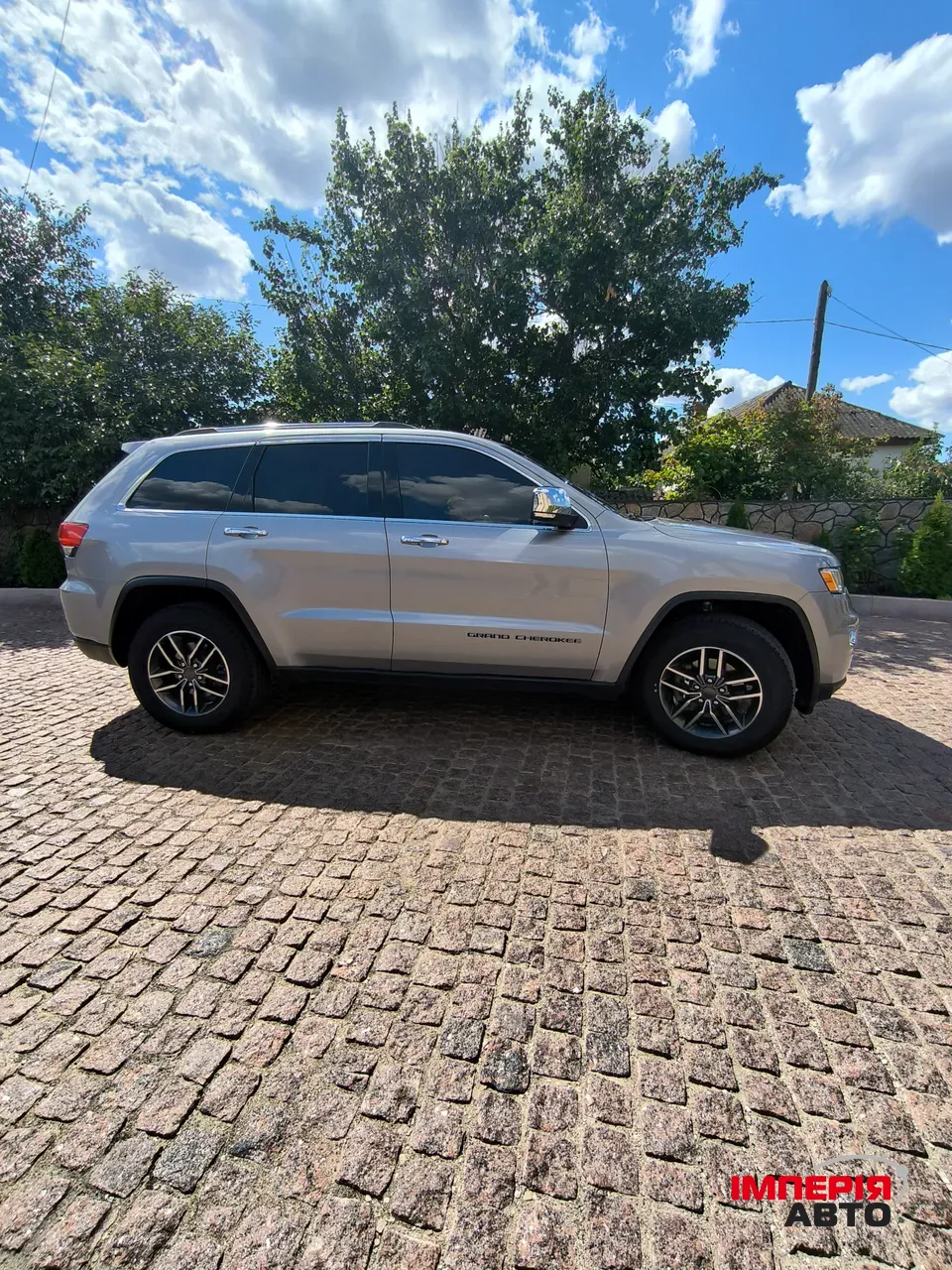Jeep Grand Cherokee - фото 10