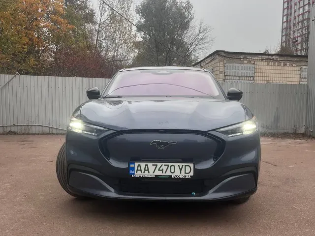 Ford Mustang Mach-E - фото 2
