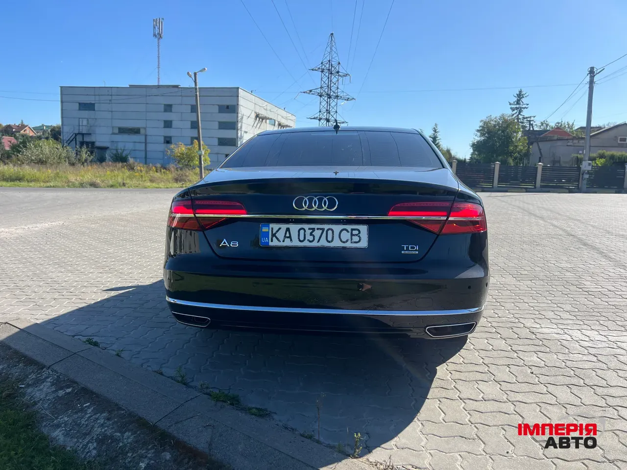 Audi A8 - фото 5