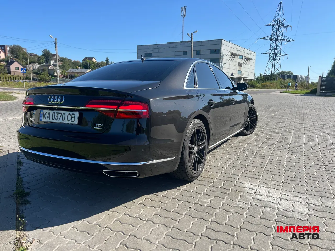 Audi A8 - фото 6