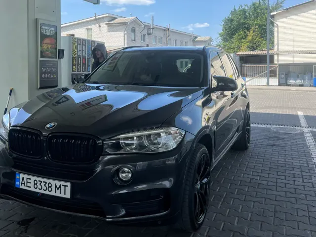 BMW X5 - фото 3