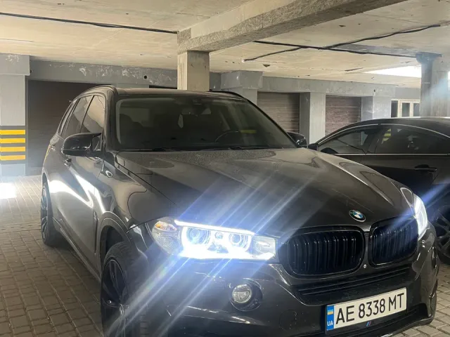 BMW X5 - фото 2