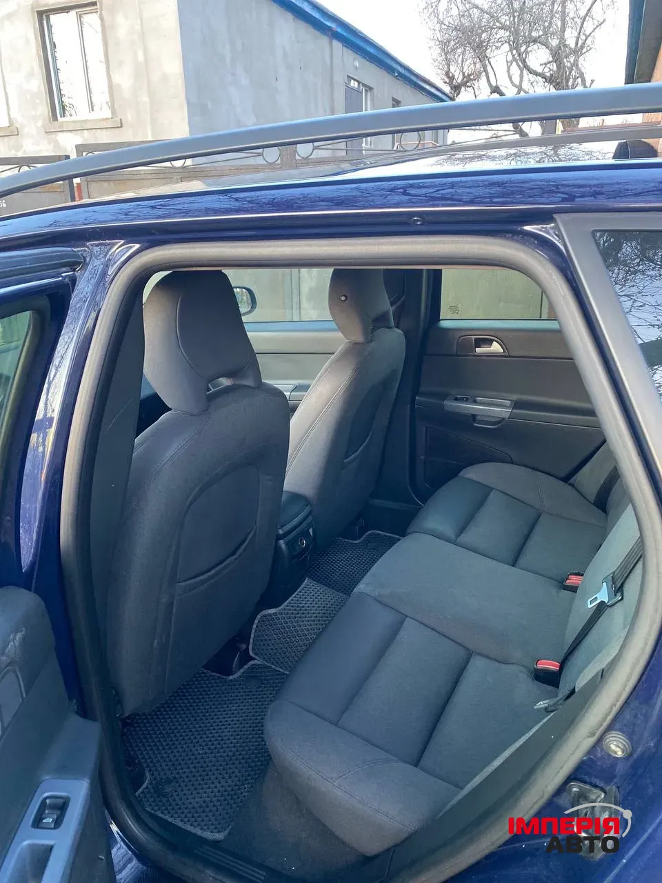 Volvo V50 - фото 7