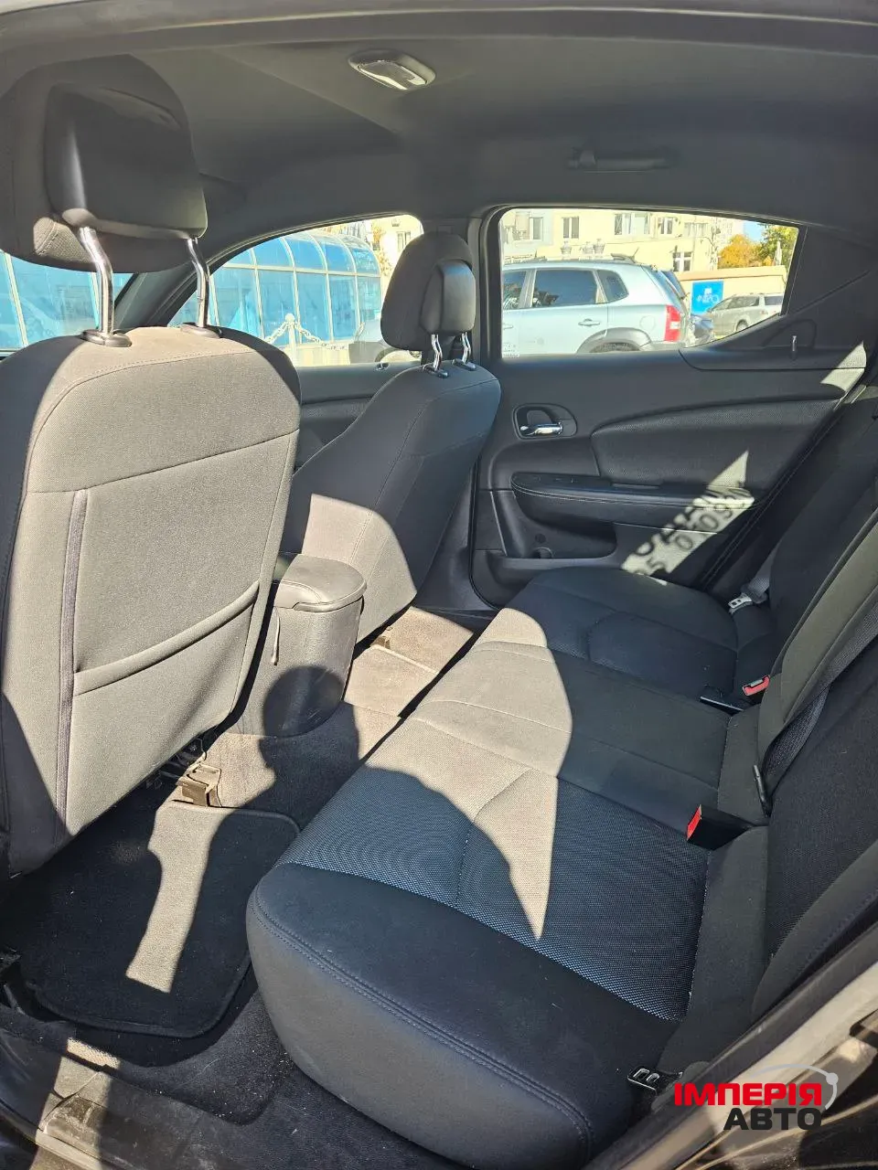 Dodge Avenger - фото 14